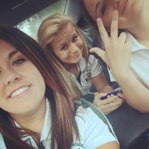 Meet your Posher, Nika